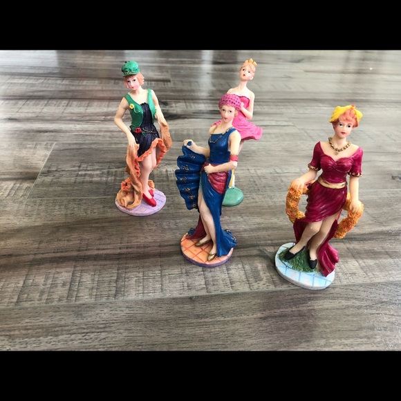 Fun Vintage Decor!✨💙 - Picture 2 of 8